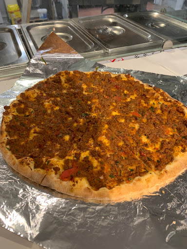Photo of IN N OUT ARABIC MARKET - 1769 Harvey Ave, Kelowna, BC V1Y 6G4